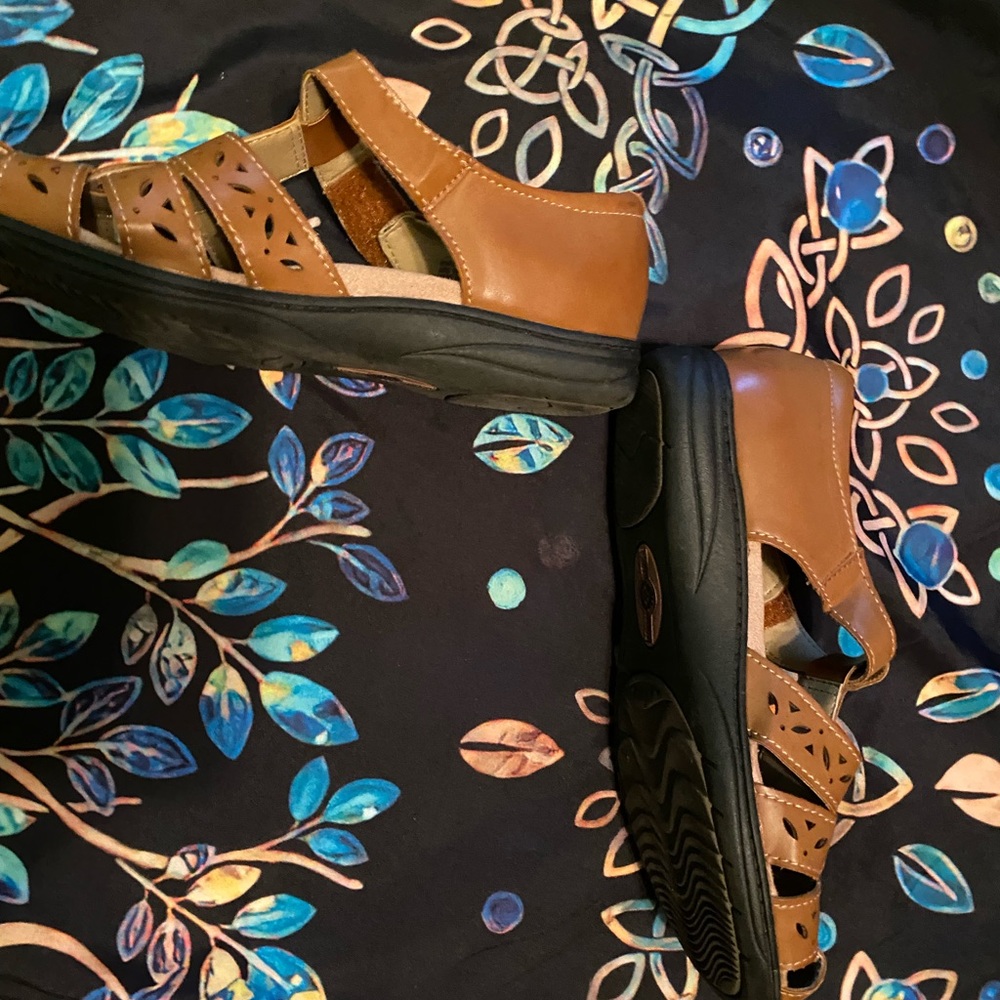 Earth Spirit womens size 6